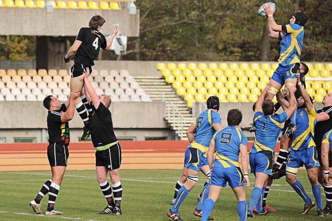 Lietuvos regbininkai su švedais sužaidė lygiosiomis