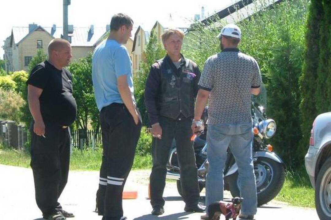 D.Kedžio dukrą į susitikimą su motina vėl lydės žmonės