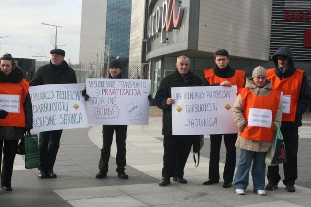 J.Imbrasas: "Einama visuotinės prichvatizacijos keliu" 