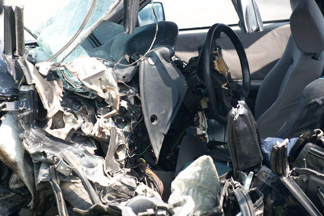 Per susidūrimą kaktomuša žuvo abu vairuotojai