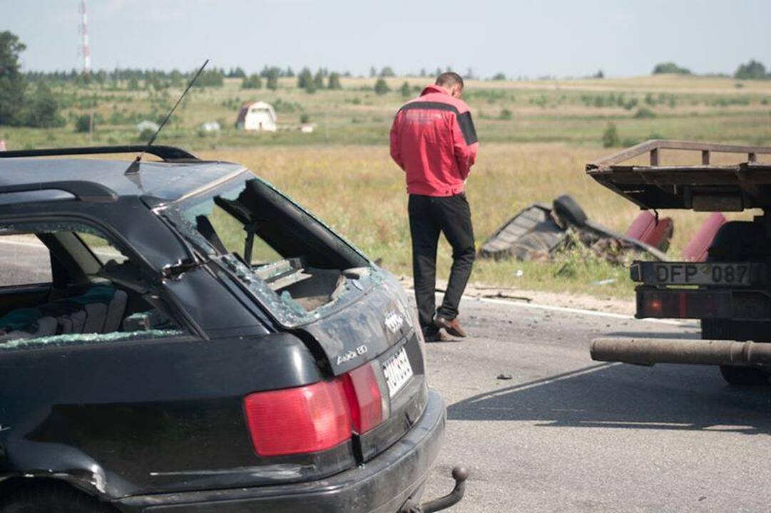 Per susidūrimą kaktomuša žuvo abu vairuotojai