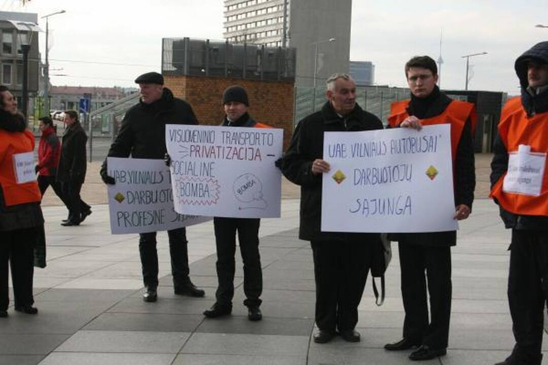 J.Imbrasas: "Einama visuotinės prichvatizacijos keliu" 