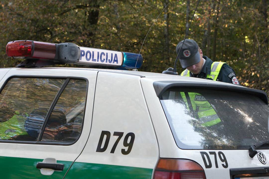 „Subaru“ vairuotoja: važiuoti plentu 40 km/val. greičiu nedraudžiama