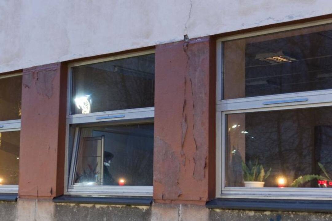 Kauno mokyklose sužibo atminimo liepsnelės