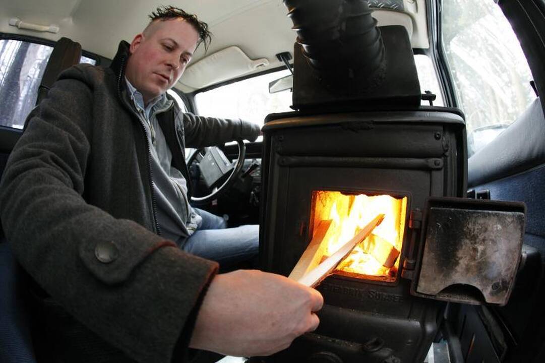Automobilyje - krosnis apsiginti nuo šalčių