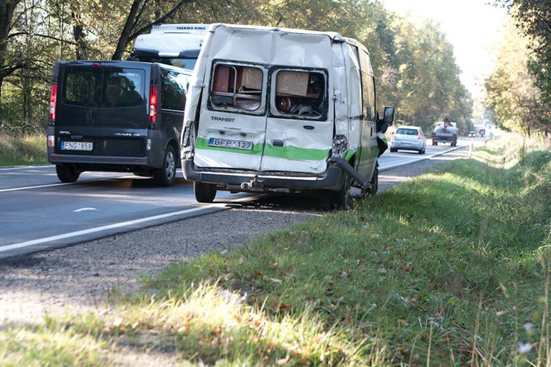 „Subaru“ vairuotoja: važiuoti plentu 40 km/val. greičiu nedraudžiama