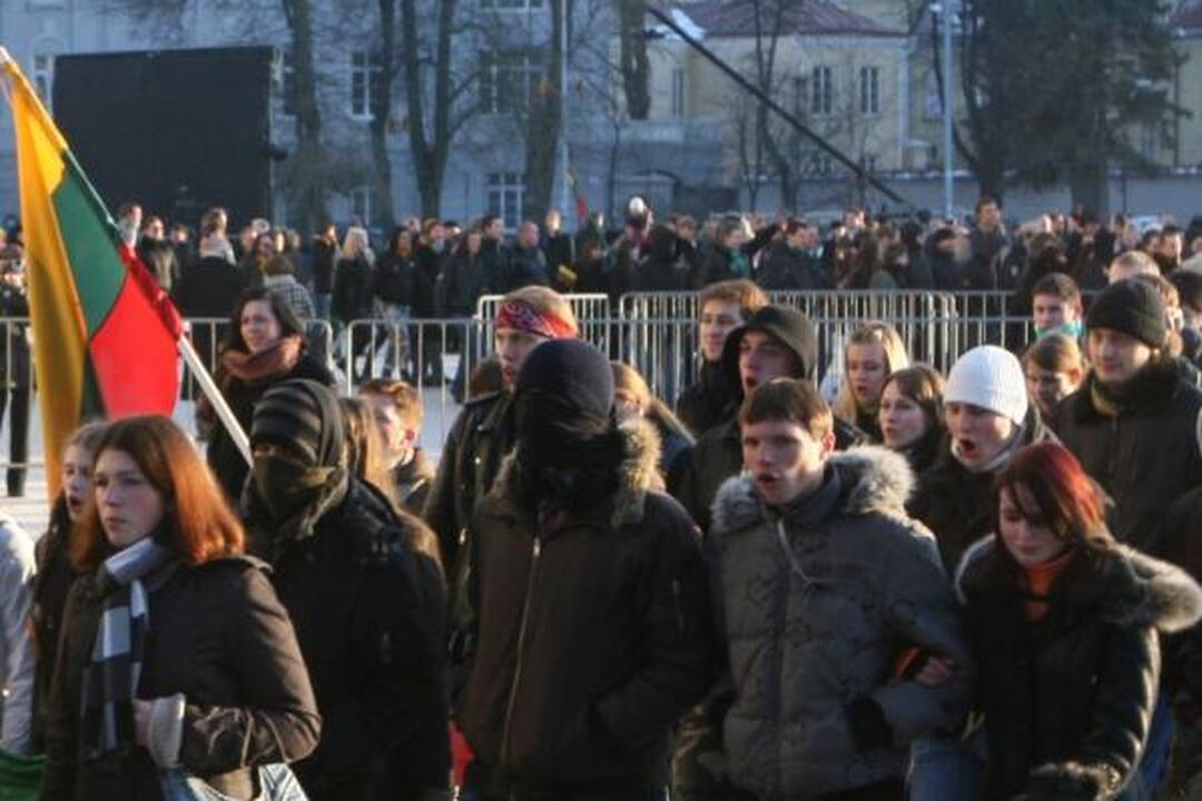 Patriotiško jaunimo eitynės patriotizmu neapsiribojo (papildyta)
