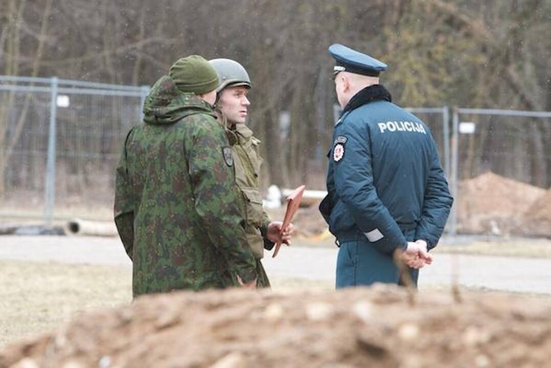 Vingio parko estradoje rastas sprogmuo (papildyta 12.52 val.)