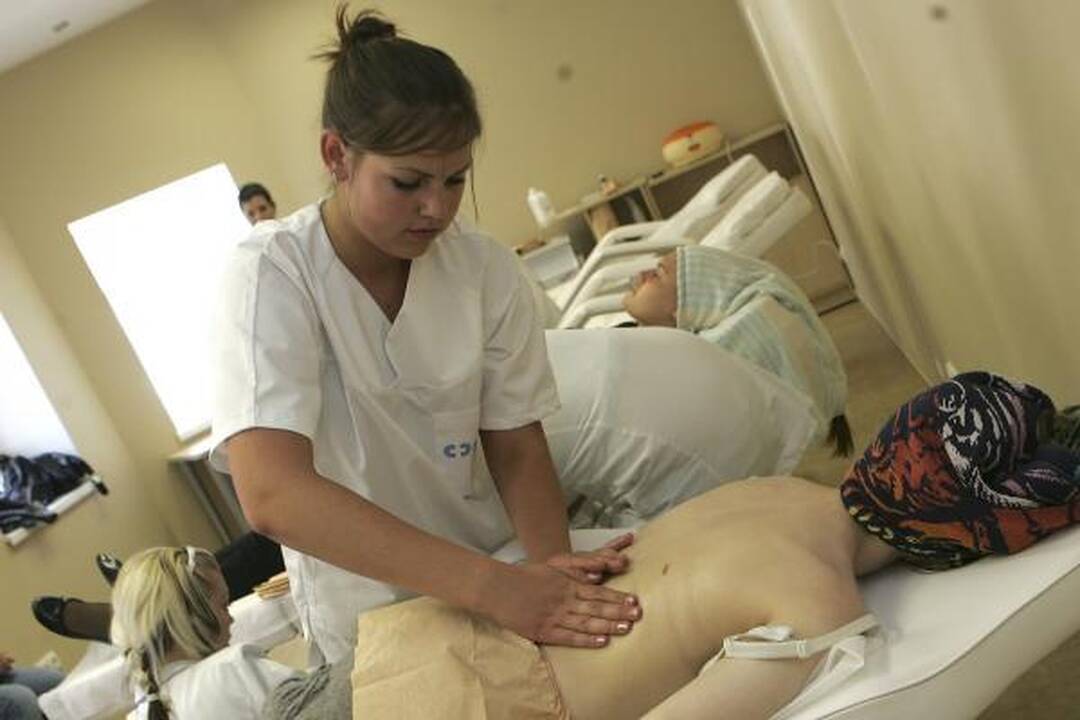 Ar patikėtumėte savo grožiu rūpintis būsimiems specialistams?