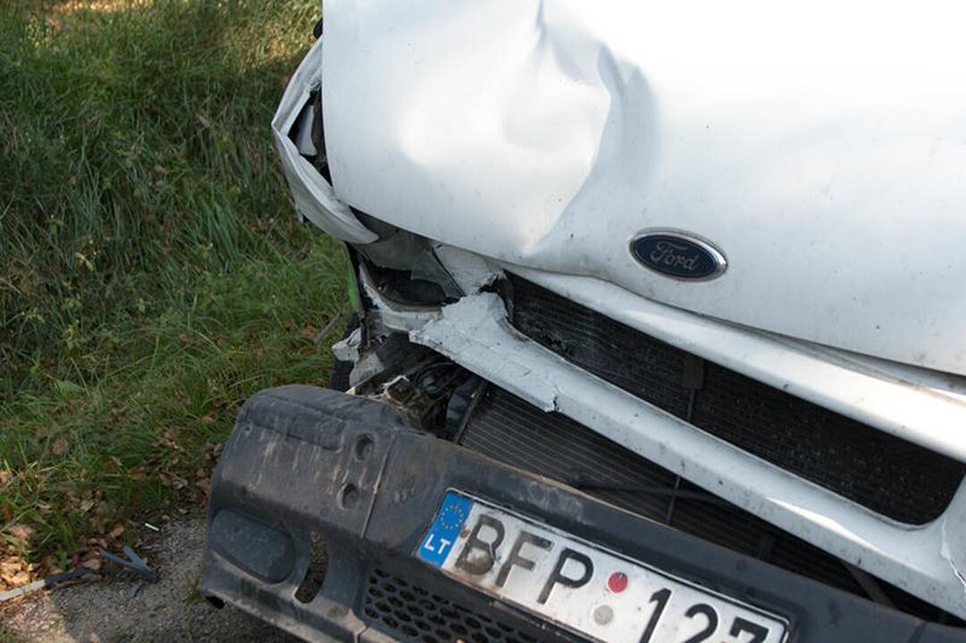 „Subaru“ vairuotoja: važiuoti plentu 40 km/val. greičiu nedraudžiama