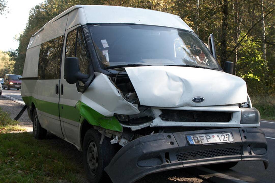 „Subaru“ vairuotoja: važiuoti plentu 40 km/val. greičiu nedraudžiama