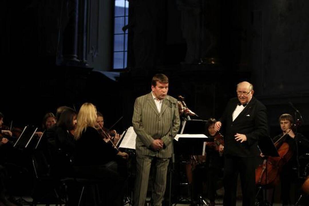 Donato Katkaus „Odė Balandžio 1-ajai“