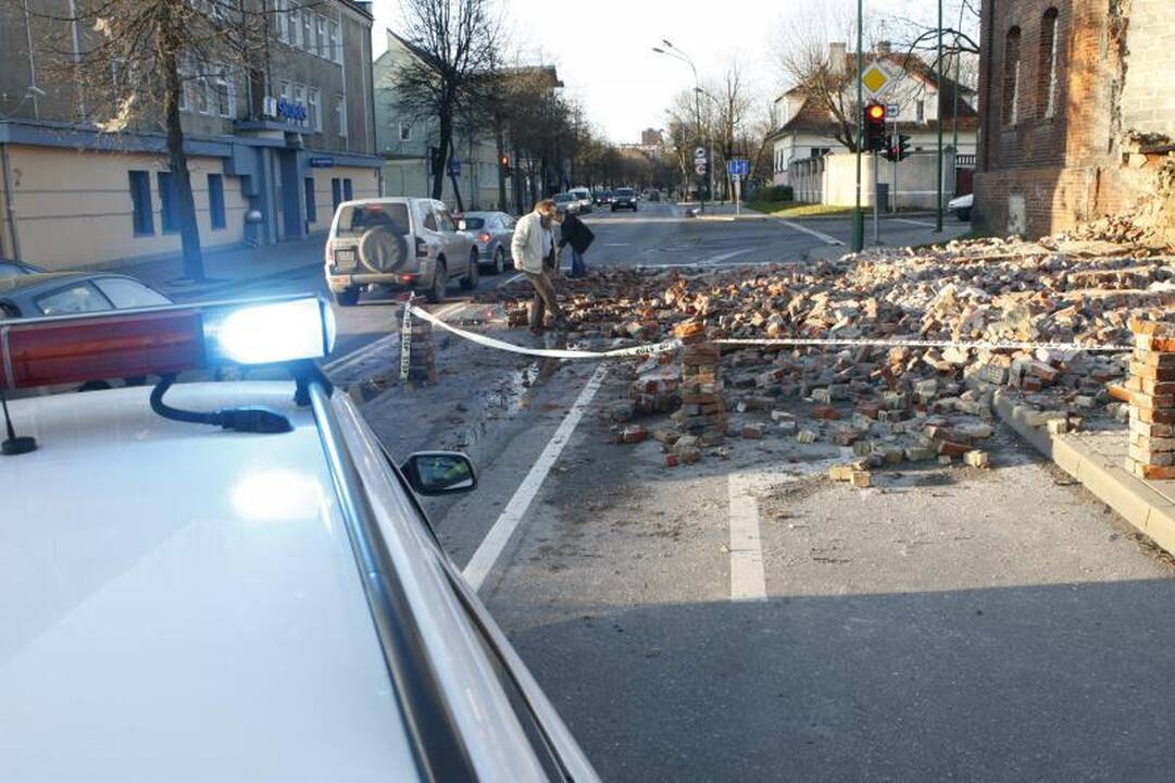 Stiprus vėjas naktį nusiaubė pajūrį (atnaujinta 15:58 val.)