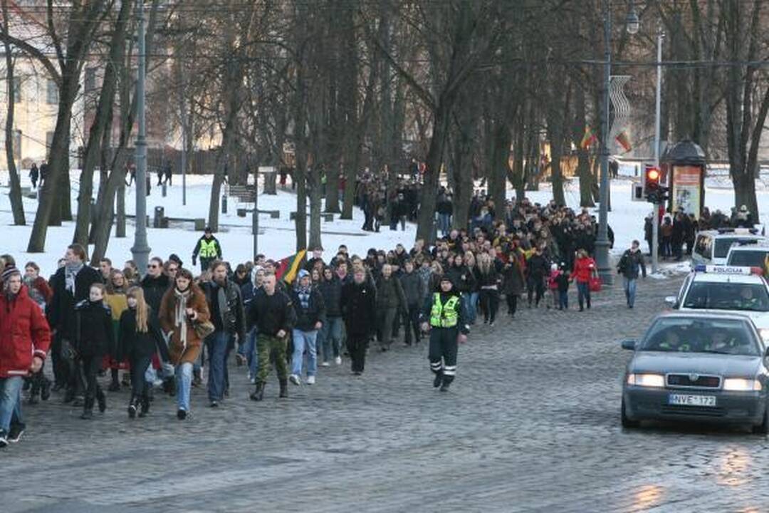Patriotiško jaunimo eitynės patriotizmu neapsiribojo (papildyta)