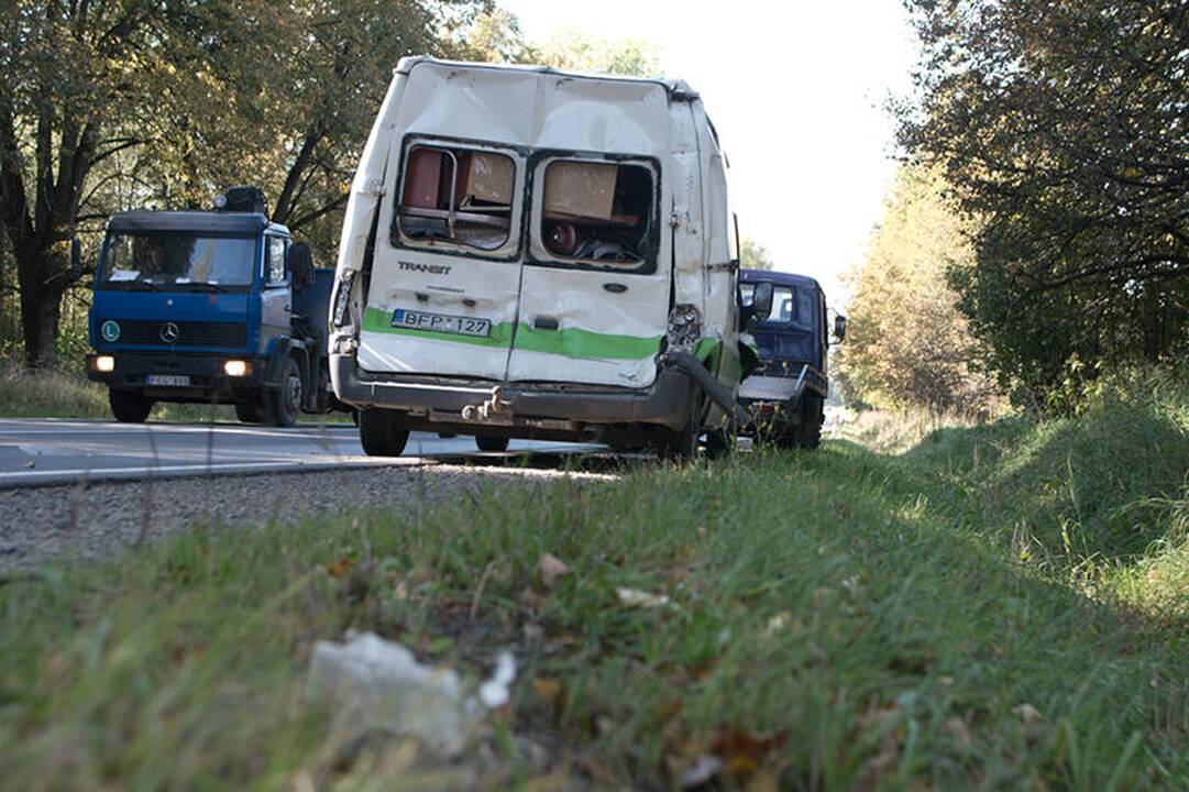 „Subaru“ vairuotoja: važiuoti plentu 40 km/val. greičiu nedraudžiama