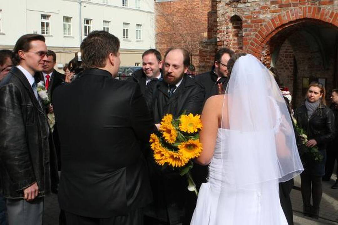 Merūnas Vitulskis su savo išrinktąja Kauno rotušėje sumainė žiedus 