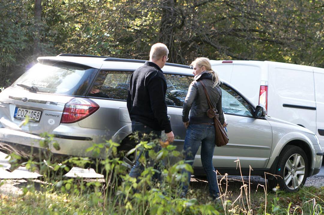 „Subaru“ vairuotoja: važiuoti plentu 40 km/val. greičiu nedraudžiama