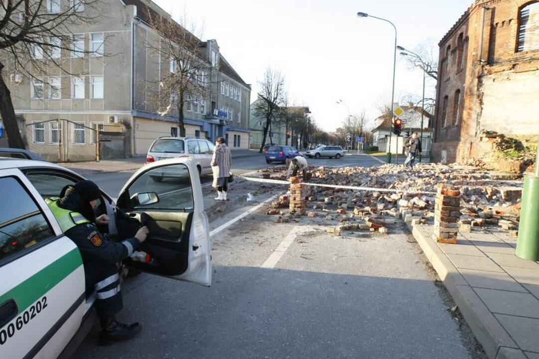 Stiprus vėjas naktį nusiaubė pajūrį (atnaujinta 15:58 val.)