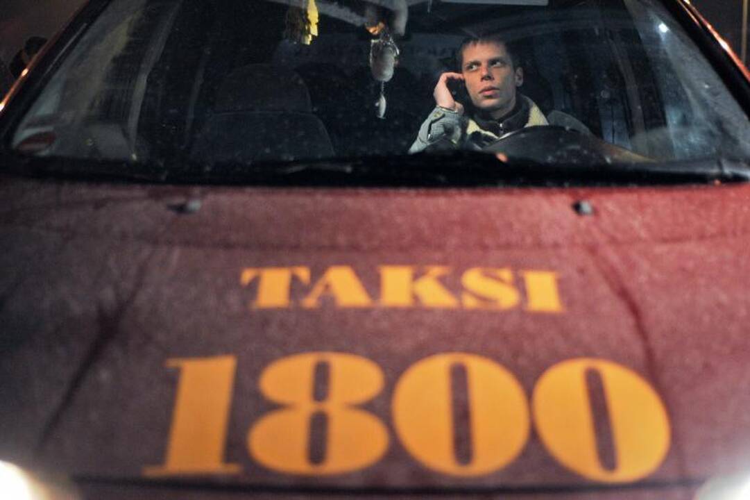 Vilniaus taryba taksistus laikinai atleido nuo rinkliavos