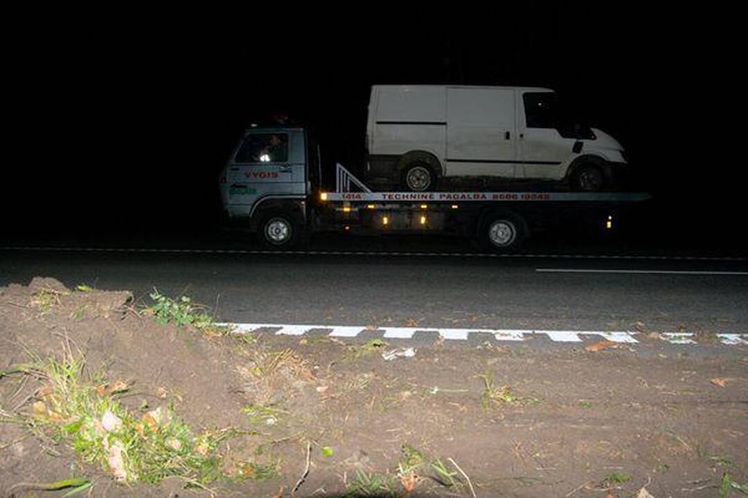 „Subaru“ vairuotoja: važiuoti plentu 40 km/val. greičiu nedraudžiama