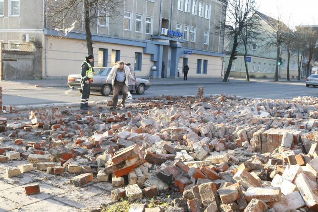 Stiprus vėjas naktį nusiaubė pajūrį (atnaujinta 15:58 val.)