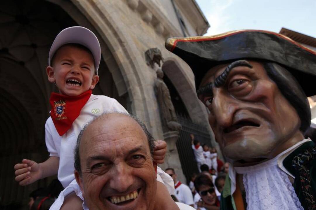 San Fermino festivalyje buliai subadė du žmones (papildyta)