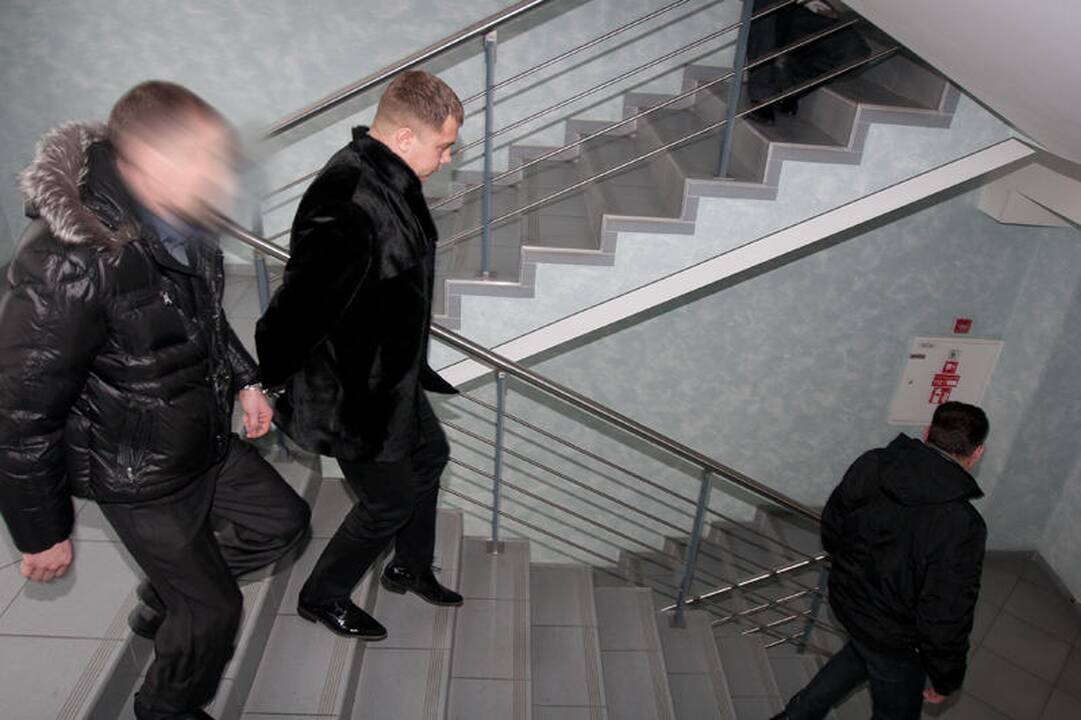Nusikaltėliai iš senolių viliojo turtą, tiriami sunkūs nusikaltimai