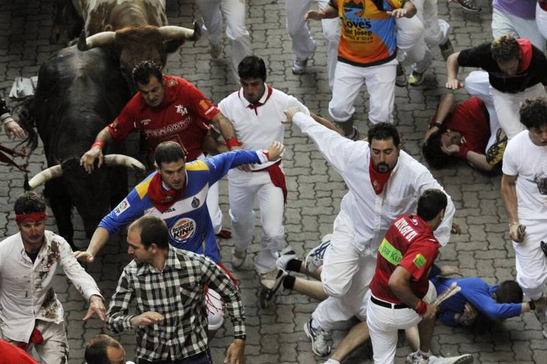 San Fermino festivalyje buliai subadė du žmones (papildyta)