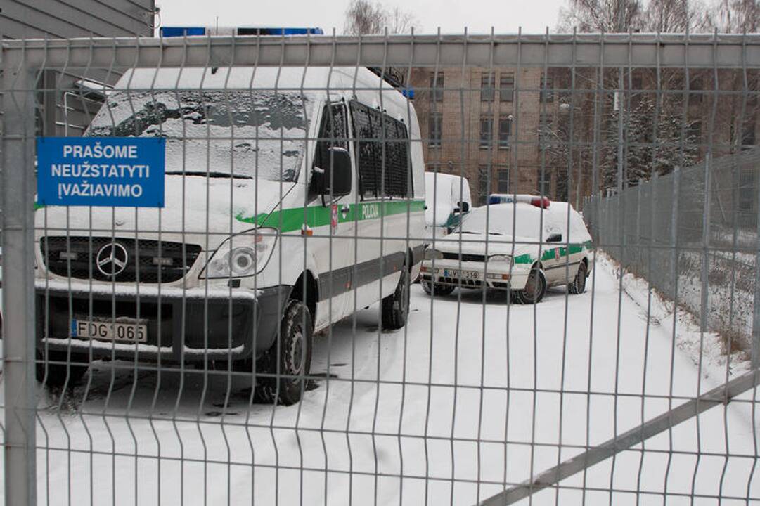 Nusikaltėliai iš senolių viliojo turtą, tiriami sunkūs nusikaltimai