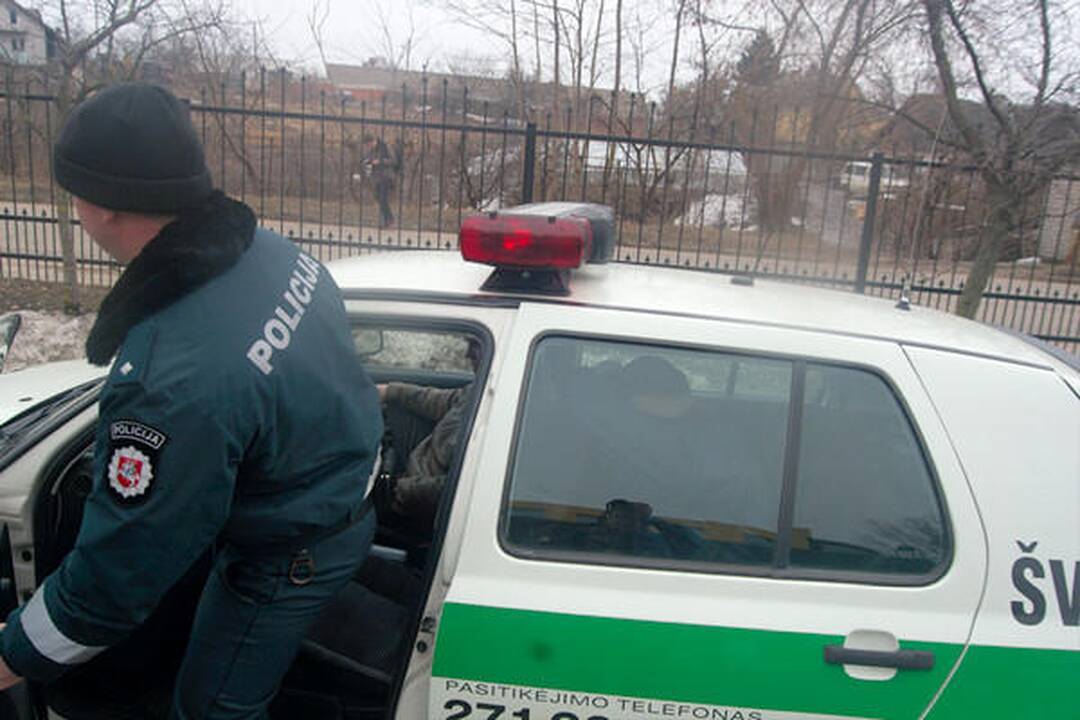 Minosvaidį legalizuoti panoręs vyras sukėlė specialiųjų tarnybų sąmyšį