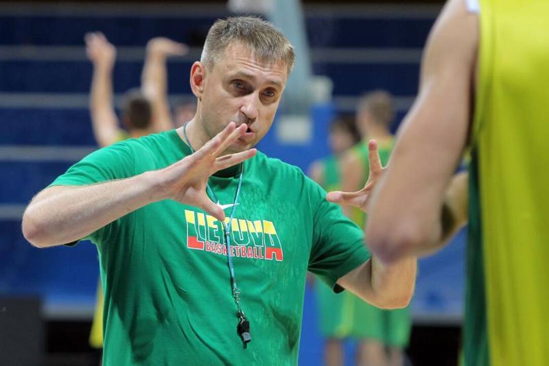 D. Songaila: L. Dengas aikštėje gali daryti, ką nori