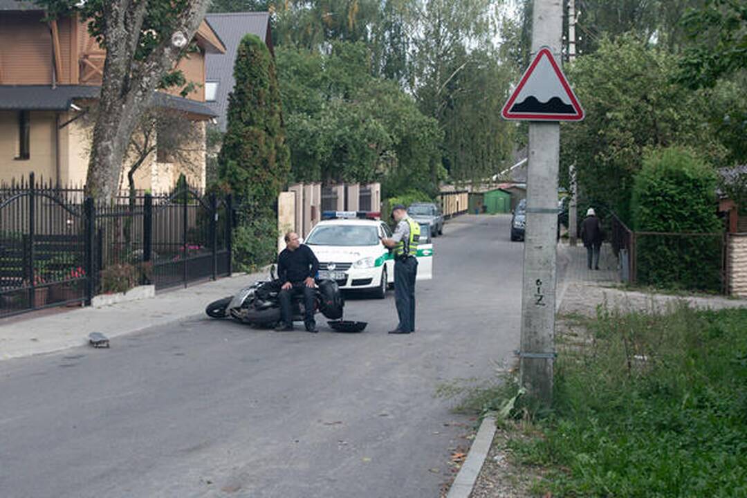 Vilniuje motociklininkas partrenkė aštuonerių metų riedlentininką