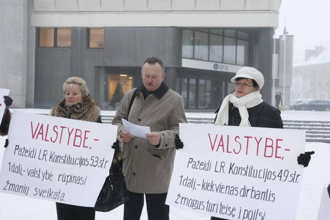 Prieš traukinių keliamą triukšmą – plakatais
