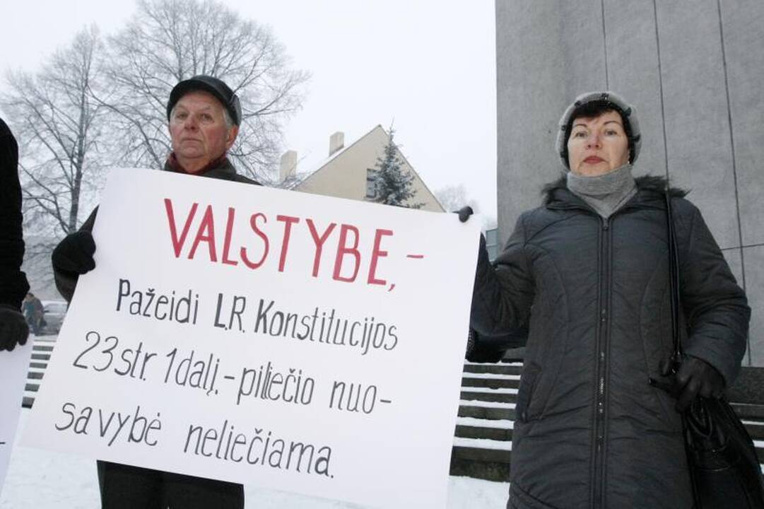 Prieš traukinių keliamą triukšmą – plakatais