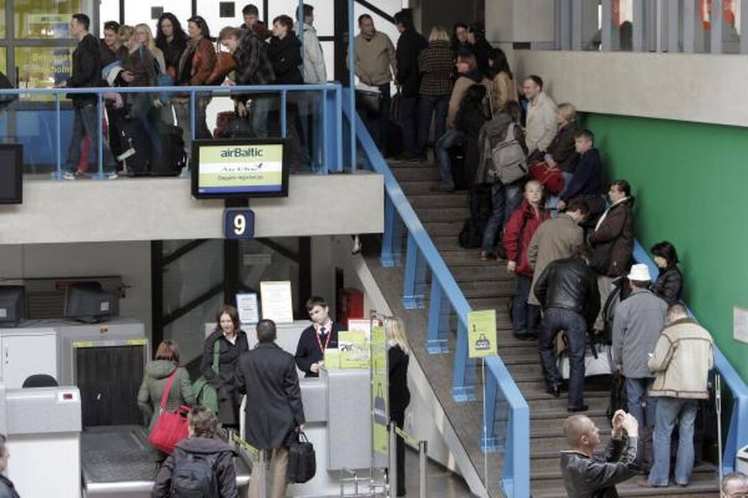 Skrydžiai virš Lietuvos nevyksta ir šeštadienį (papildyta 15 val.)