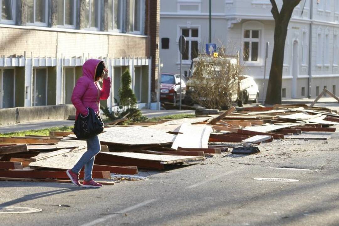 Stiprus vėjas naktį nusiaubė pajūrį (atnaujinta 15:58 val.)
