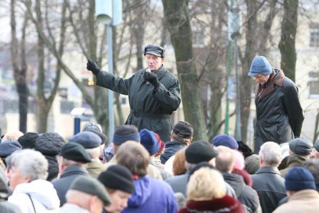Mitinguotojai: valdžia turi tarnauti žmonėms!