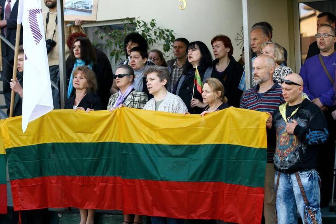 Garliavos šturmo metinės: Kedžių namo kieme pasodinta liepaitė