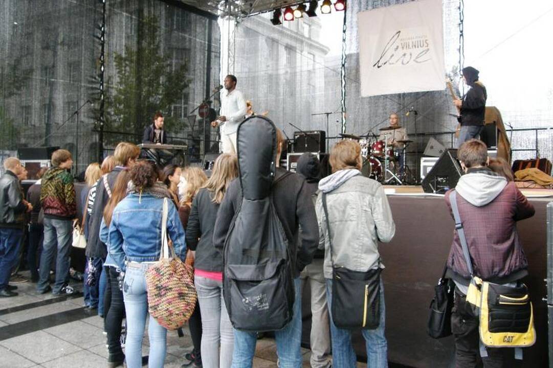 Vilniaus centre – koncertai po atviru dangumi