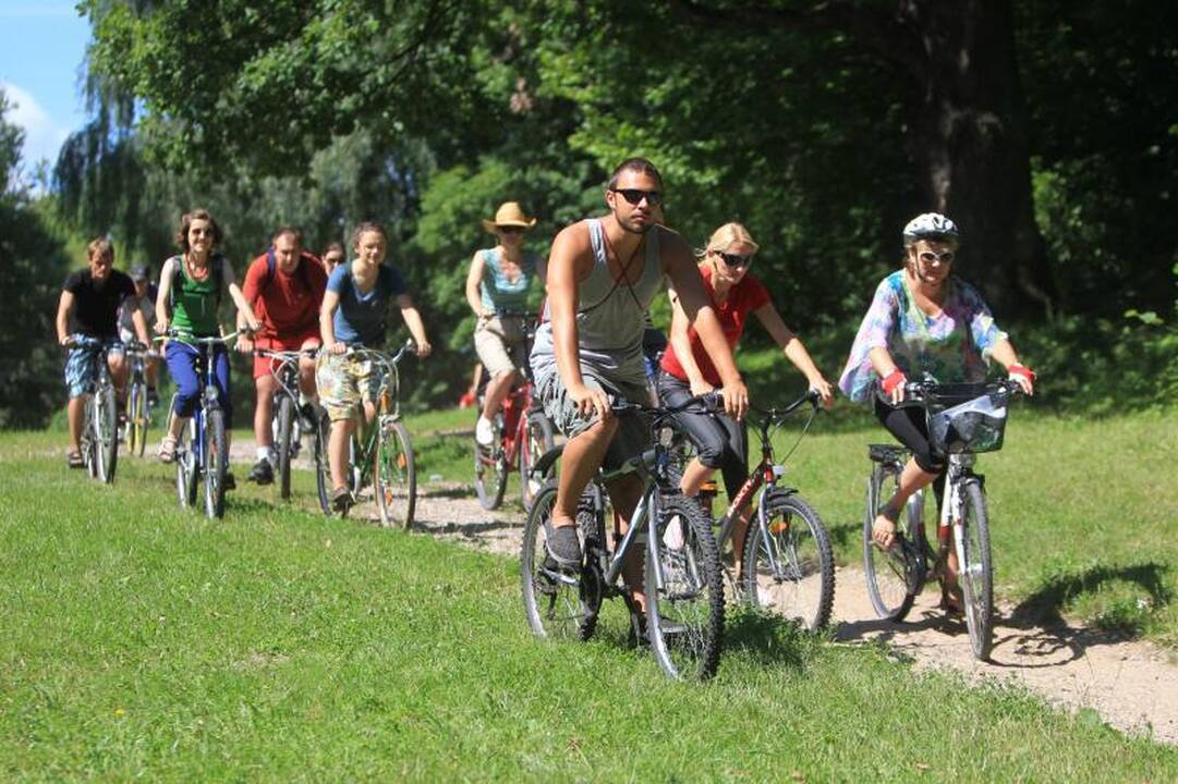 Dviračių entuziastai     tyrinėjo Vilnių