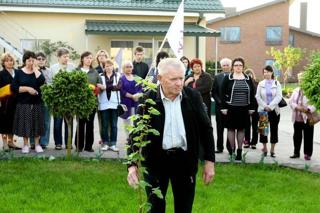 Garliavos šturmo metinės: Kedžių namo kieme pasodinta liepaitė