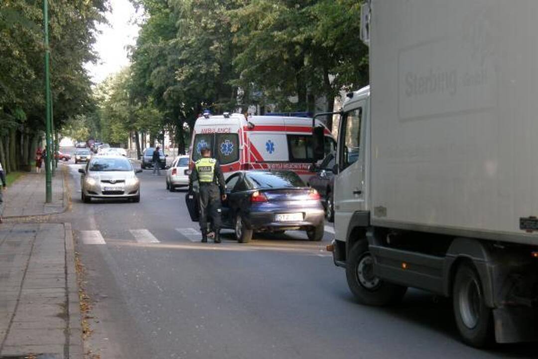 Uostamiestyje partrenkta į mokyklą einanti šešiametė