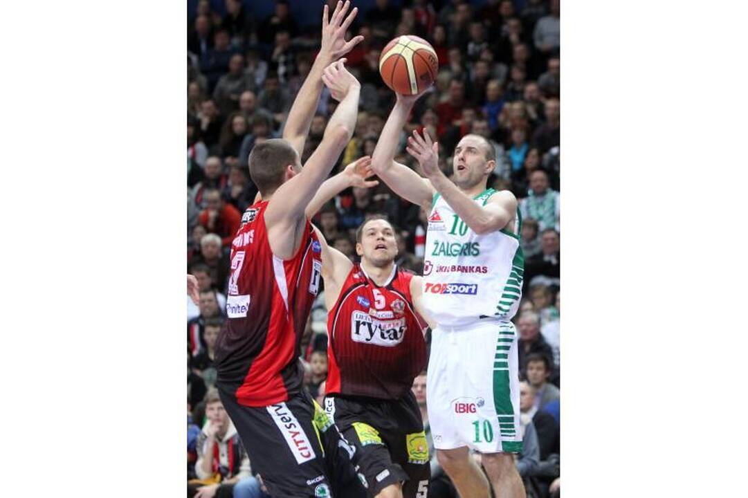 „Žalgiris“ nuginklavo „Lietuvos rytą“ (trenerių, žaidėjų komentarai)
