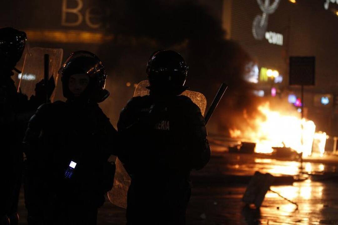 Rumunijoje sekmadienį tęsėsi protestai  