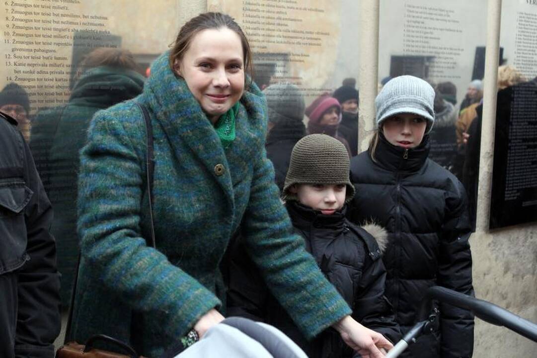 Atidengta Užupio respublikos konstitucija žemaičių tarme