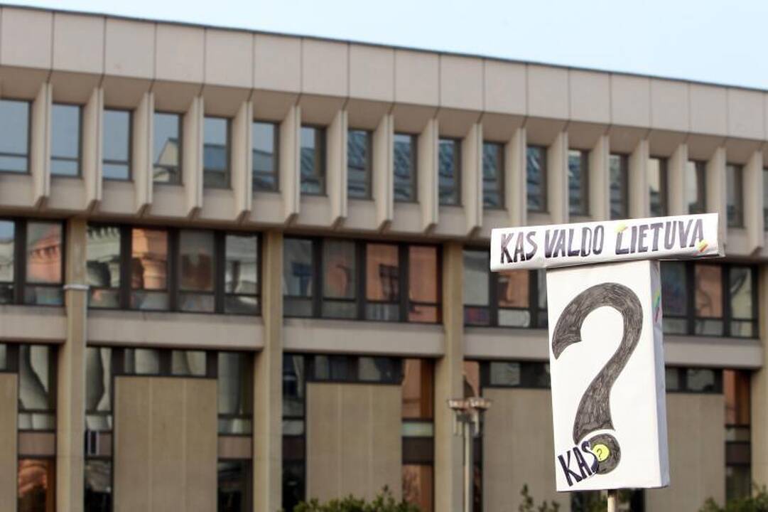 Mitinge prie Seimo – kaltinimai R.Palaičiui ir Prezidentei