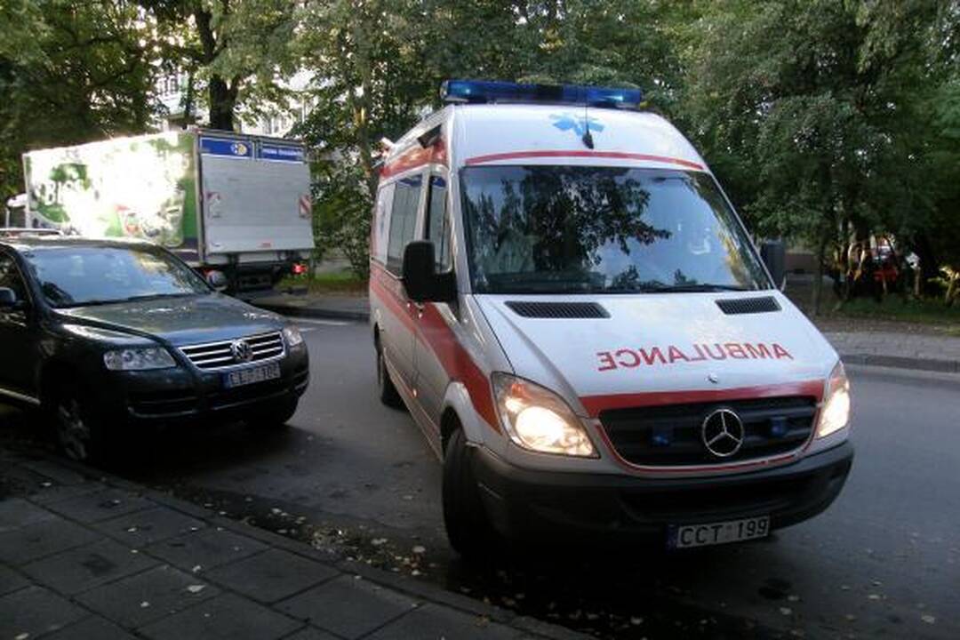 Uostamiestyje partrenkta į mokyklą einanti šešiametė