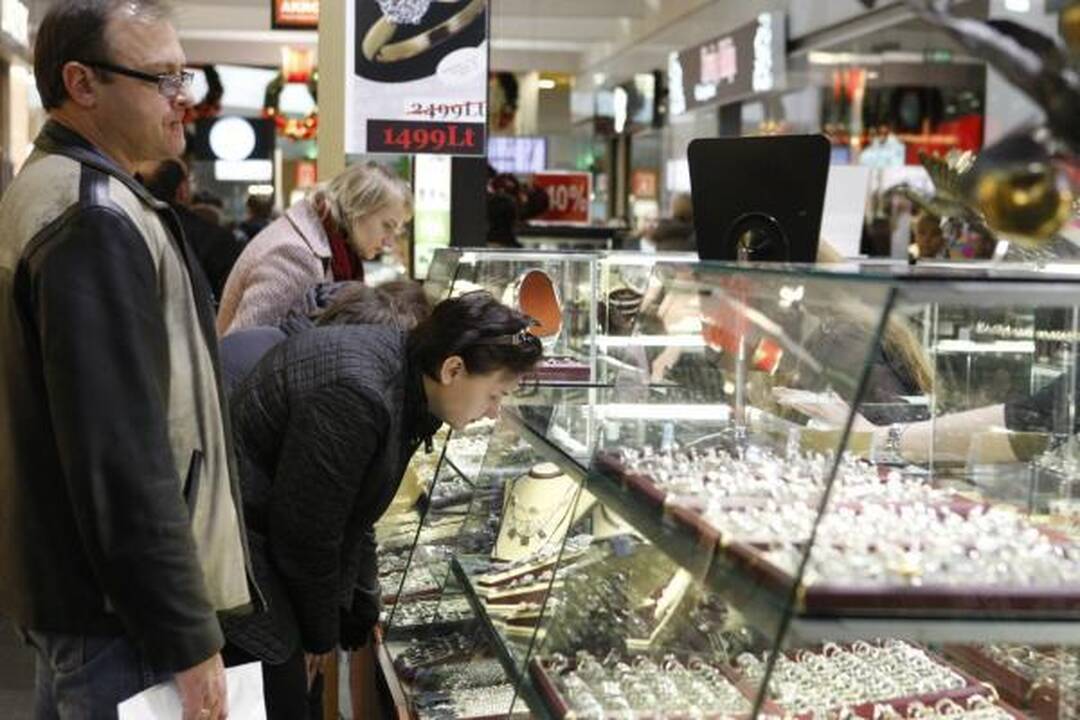 "Jamam": klaipėdiečiai "Akropolio" parduotuvėse tuštino lentynas