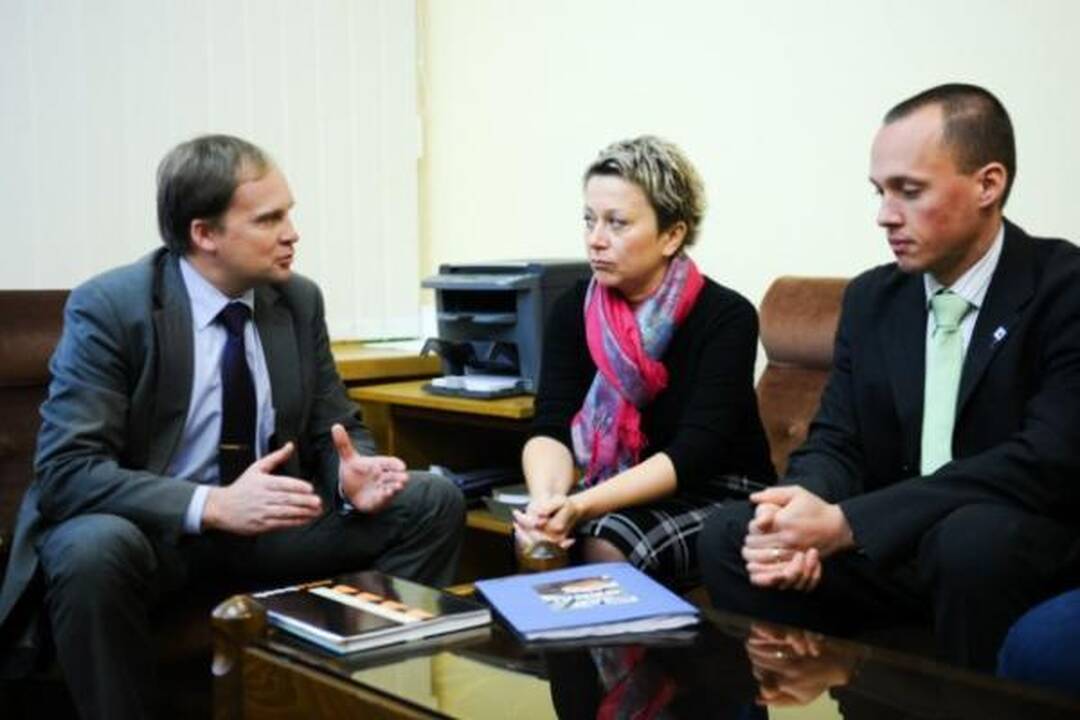 Prie Vyriausybės - pareigūnų protesto akcija