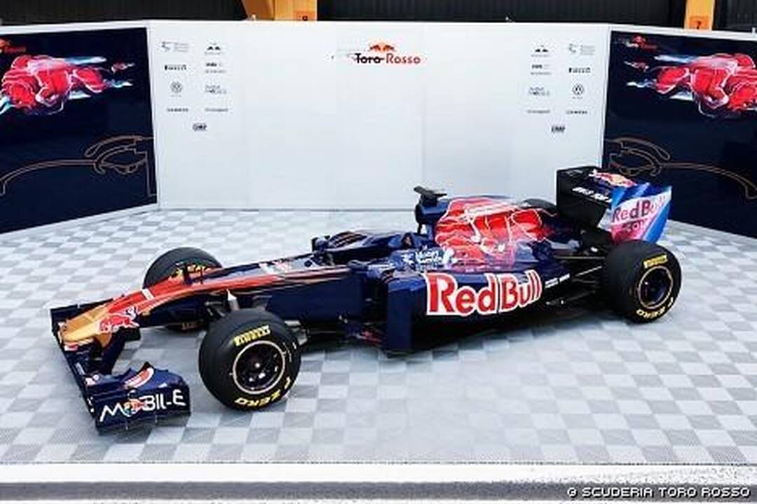 Formulės-1 karštinė startuos Melburne